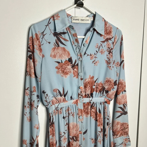 Fame and Partners - The Orianna Maxi - Blue Floral Long sleeve Dress- US 0 - RTR - Picture 4 of 12